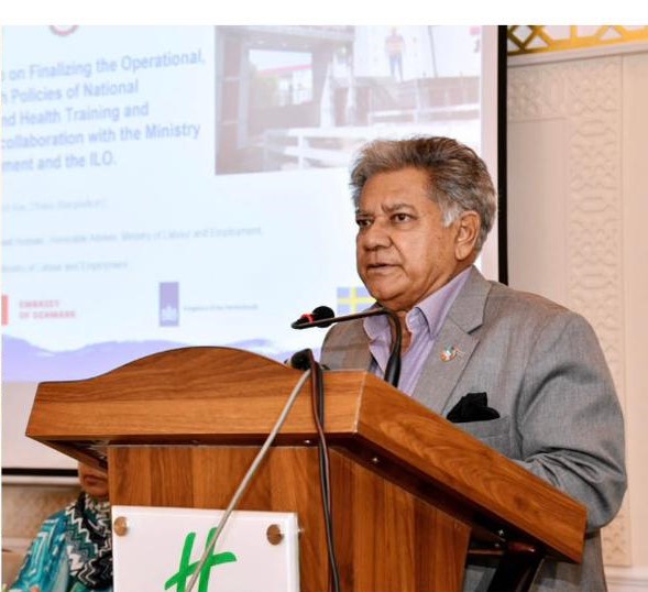 আমি শ্রমিকদের পক্ষে আছি